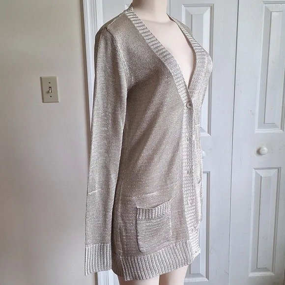 🎁Chic Metallic Cardigan Sweater Size M FREE with any Bundle Purchase - Picture 3 of 13